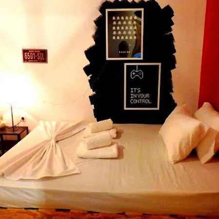 Hotel Athens Golden Trip Pop Art #athens Airport *